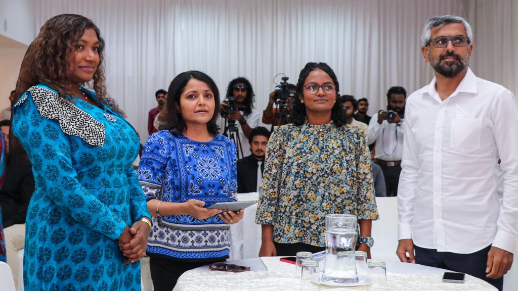 އާރޓިފިޝަލް އިންޓެލިޖެންސަކީ އަޅުގަނޑުމެންނަށް ބޭނުންކުރަން މިއަދު މަޖުބޫރުވެފައިވާ ކަމެއްކަމުގައިވާތީ އުރީދޫއިން މިފަދަ ޚިދުމަތެއް ތަޢާރަފު ކުރުމަކީ އަޅުގަނޑު ޤަބޫލުކުރާ ގޮތުގައި ވަރަށް މުހިންމު ކަމެއް" މިނިސްޓަރ ޝައުނާ
<a href="/OoredooMaldives/">Ooredoo Maldives</a>