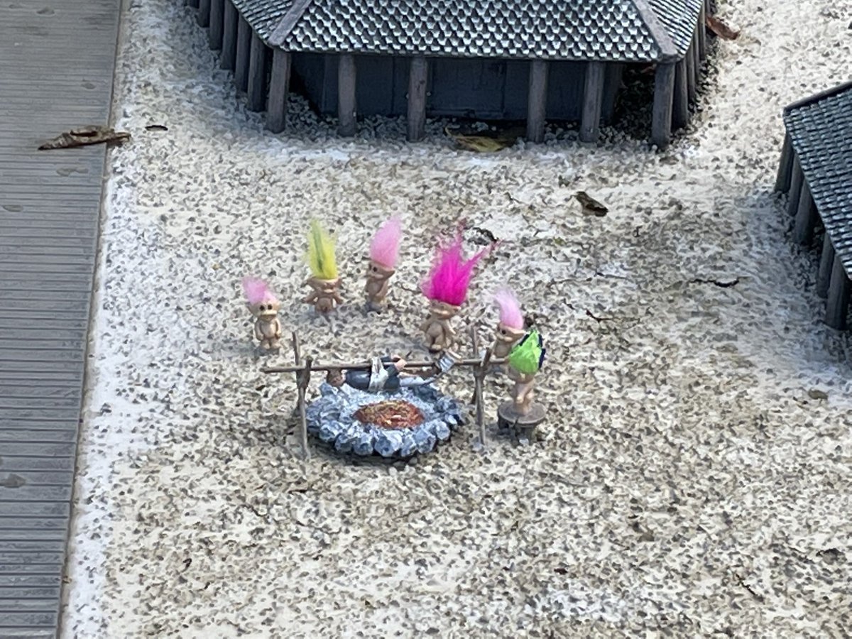 PeterEdwards27's tweet photo. When you visit a model village near Halloween 🎃 👻
Definitely saw some trolling going on!
#minieurope #brussels https://t.co/0viJgzIKao