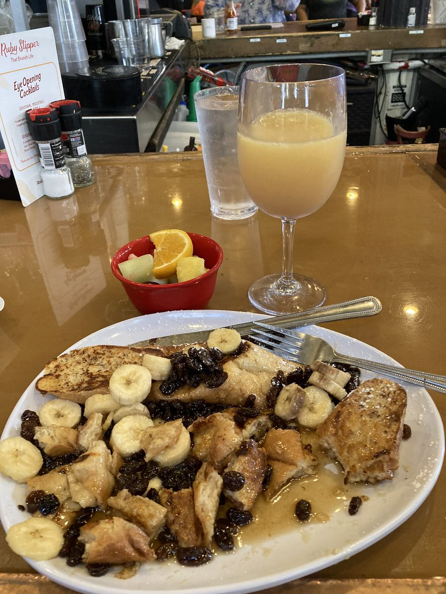 Bananas foster is definitely the best meal in Nla during #Anes22

#Anes22PhotoChallenge