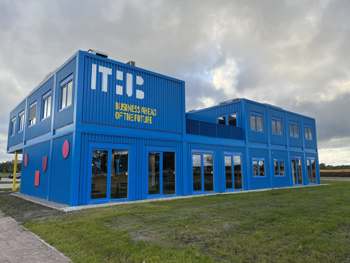 EconomicBoardNN's tweet photo. Opening van de IT Hub te Hoogeveen. Mooie ontmoetingsplaats voor IT bedrijven en studenten. Een initiatief van @tvmnl @unigarantnl @ProvDrenthe @GemHoogeveen @hanze @nhlstenden @Alfacollege @DrentheCollege @univgroningen 

#EBNN #krachtvanhetnoorden #IT https://t.co/bzz1dAGjvV