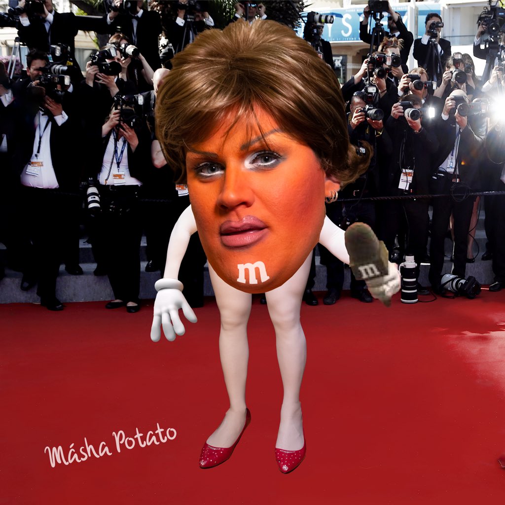 mashapotatohead's tweet photo. Him: you better not be Lisa Rinna M&amp;M when I get home.

Me: https://t.co/Ojq6ZNlf0c