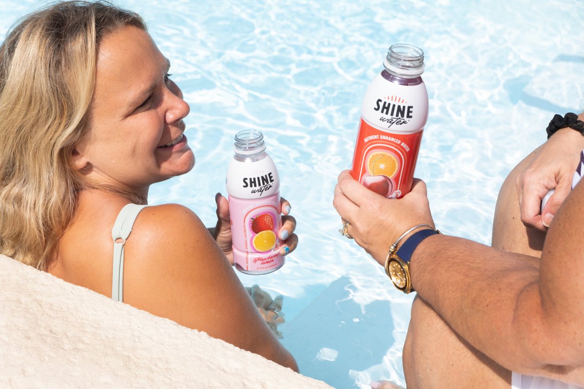 DrinkShineWater's tweet photo. Name something more relaxing than sitting poolside with an ice cold ShineWater bottle... we will wait. π
#sunshineinabottle #shinewater #vitamind #zinc #electrolytes #newflavor #fruitpunch #strawberrylemon https://t.co/1JlZxkJBh7