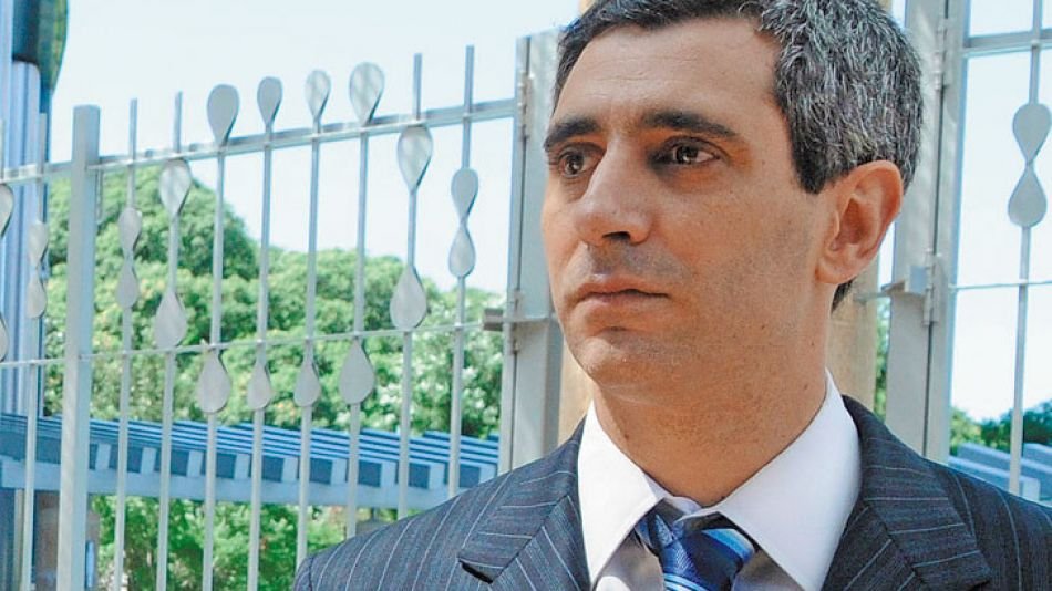 somosradioam530's tweet photo. #CuantoCuento

📞AHORA📞

Roberto Baratta (@baratta_roberto)

Ex-subsecretario de coordinación y gestión del Ministerio de Planificación

#SomosRadio #AM530 #BuenLunes https://t.co/Upnkeeefkm