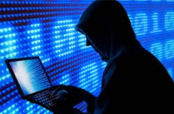 Youthinternetdj's tweet photo. Aujourd'hui sur les réseaux sociaux , il ya des comptes anonymes malveillants et suspicieux qui sont créés que pour injurier les gens.
Prenez-vous à la lettre tout ce qu'ils écrivent et racontent ?
Sinon dis-nous en commentaire 👇pourquoi ? https://t.co/ZVBzX0ETnF