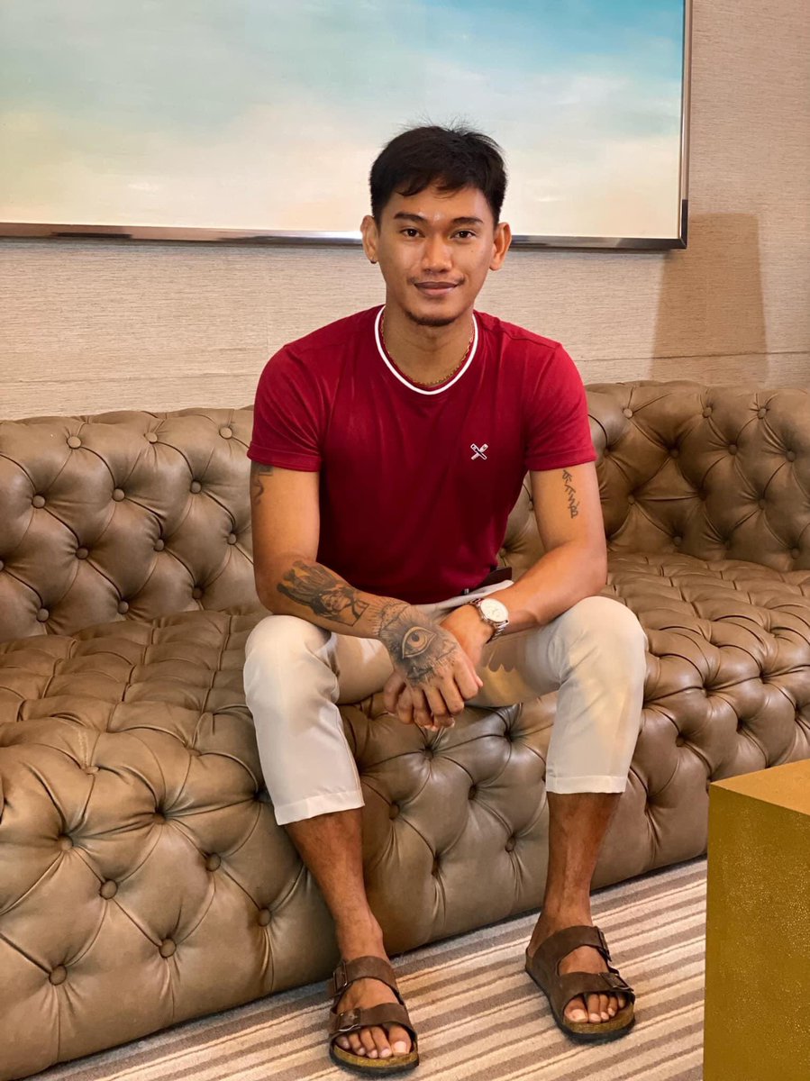 alterklb's tweet photo. HOTTIE MAKE UP ARTIST NANG MALAY💦 DROP KO NA BA? https://t.co/Qq6nvHeQid