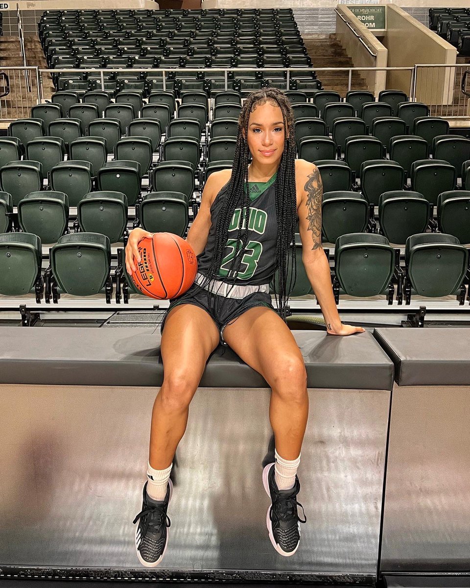 jasshale23's tweet photo. ou oh yeah!!❤️‍🔥 https://t.co/liihcmhJtb