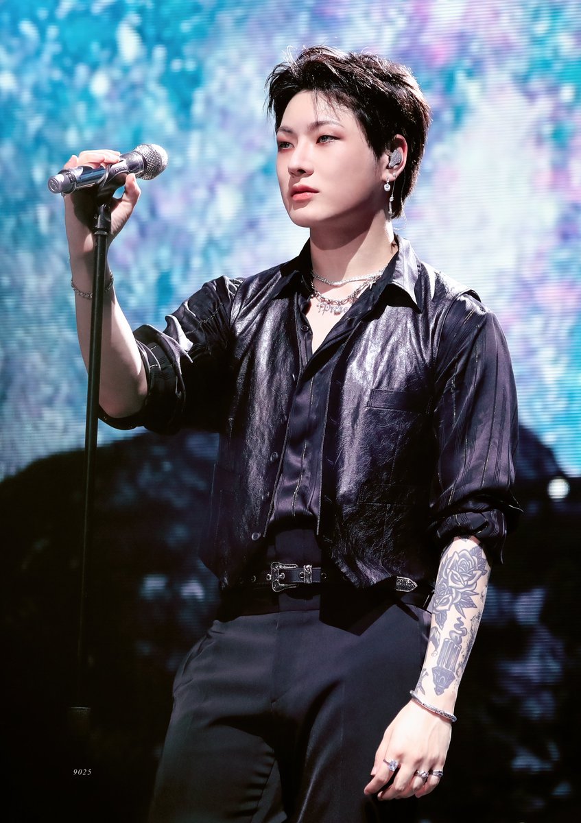 9025_for_HANSE's tweet photo. 221016 빅톤 팬콘서트 #Chronicle 
🖤

#도한세 #한세 #HANSE 
#빅톤 #VICTON https://t.co/kTAxjXIle3