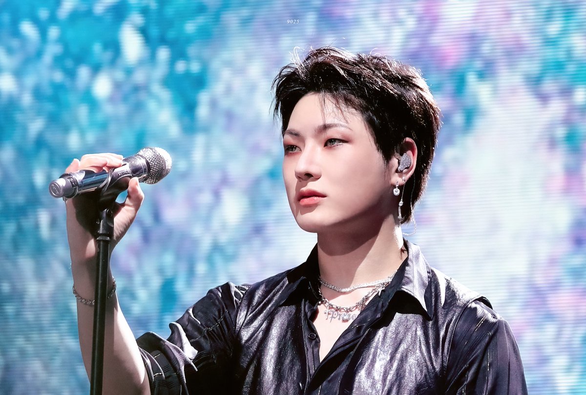 9025_for_HANSE's tweet photo. 221016 빅톤 팬콘서트 #Chronicle 
🖤

#도한세 #한세 #HANSE 
#빅톤 #VICTON https://t.co/kTAxjXIle3