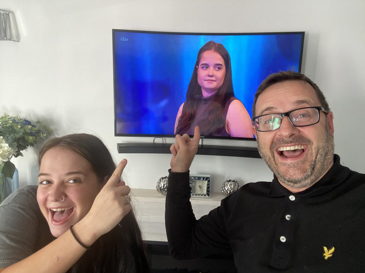 Look who’s on the TV, my daughter Becs on Tipping Point