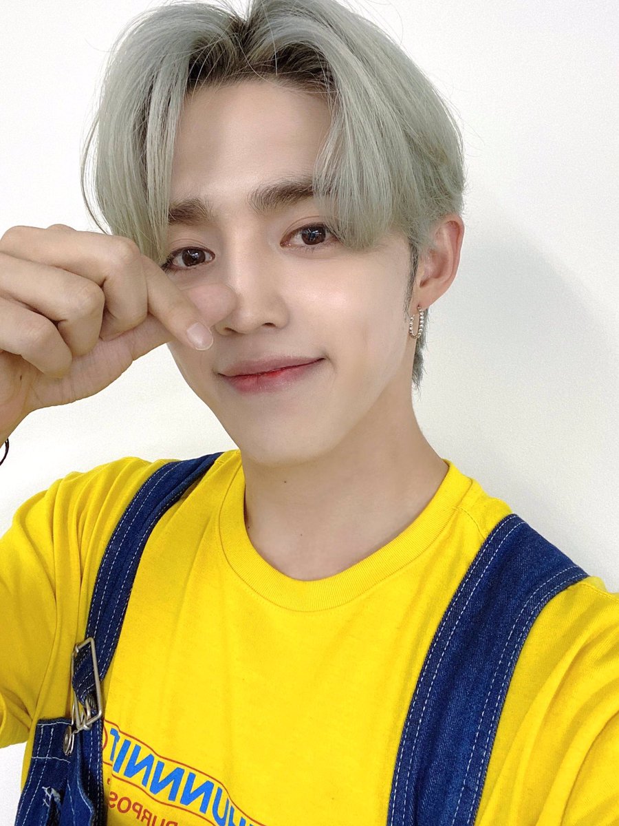 timetoscoups's tweet photo. 200617 웨이보 

#에스쿱스 #SCOUPS #최승철 #エスクプス https://t.co/dnUKMKzsOU