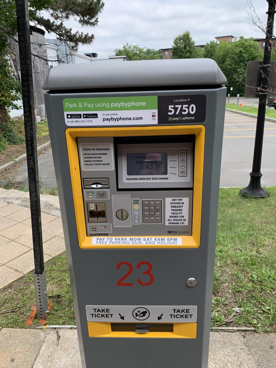 CityofWaltham's tweet photo. FYI – On Monday, November 21st, the parking rates in Waltham will increase from .50¢/hour to $1.00/hour in all municipal parking lots.

🚗See here for info on monthly &amp; yearly parking passes: https://t.co/wZGsenqlml https://t.co/AMEAoDkka1