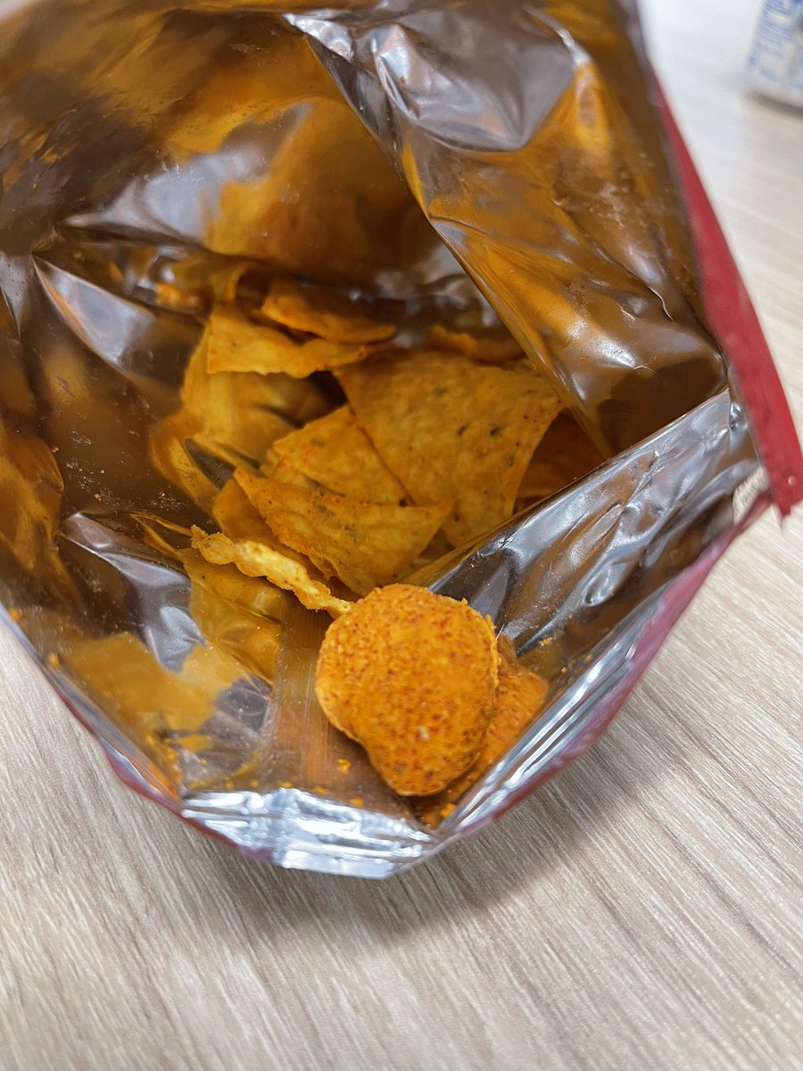 GavinButterfie6's tweet photo. @Doritos Is this a big old clump of seasoning or cheese? Dare me to eat it? https://t.co/uk1jrgD9aX