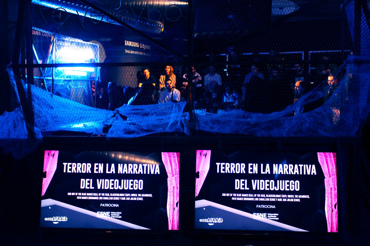 udit_es's tweet photo. ¡Festival de miedo! 🦇
👻Tuvimos el placer de participar en la primera edición de #BeeAfraid @beehivegamebox
Un evento donde disfrutamos de multitud de juegos y charlas donde el terror reinaba en cada rincón 👀 https://t.co/8vMxvHoV6y