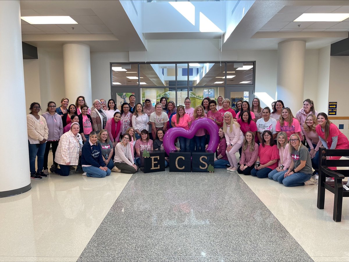 fisd_nursing's tweet photo. ECS Pink Out 2022 https://t.co/aeYe8VtE68