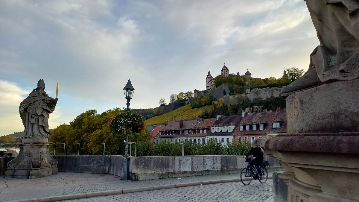 __Sara_W_'s tweet photo. Byebye #wuerzburg. https://t.co/tQuJYUEf1E