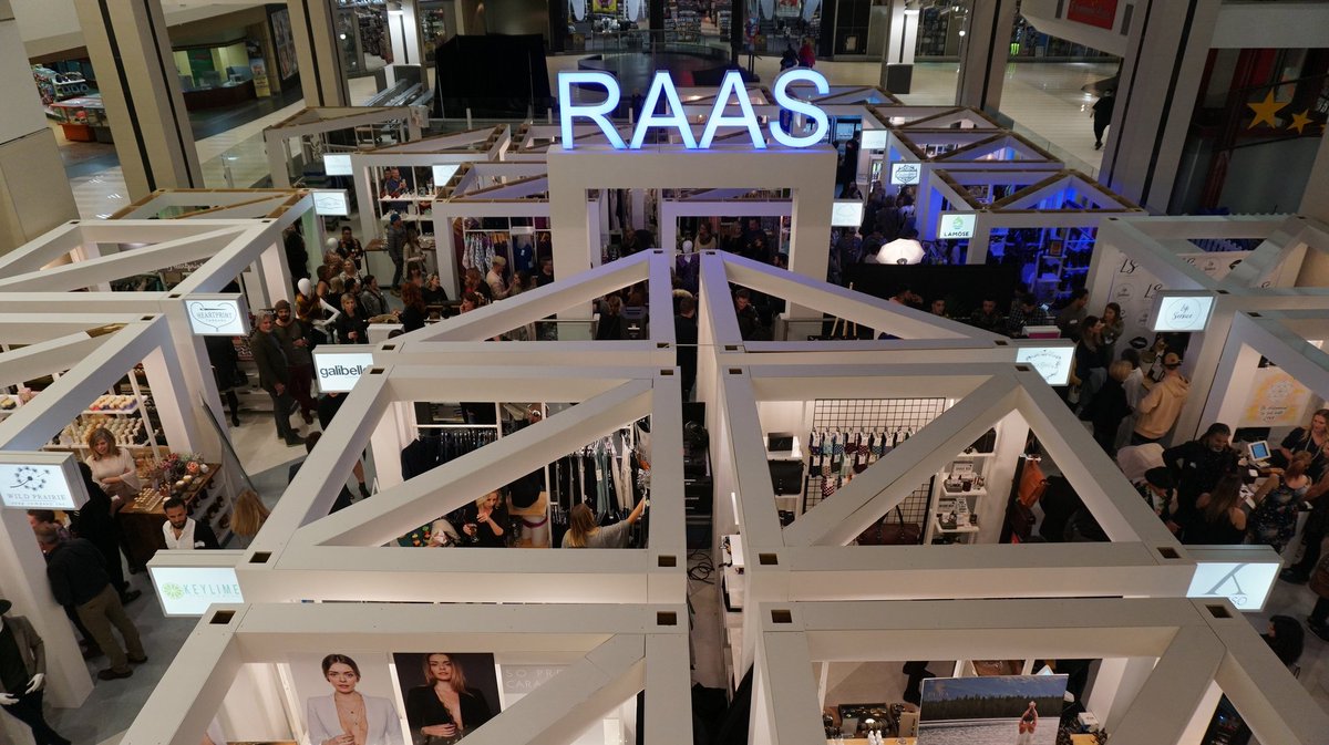 onthisdayyeg's tweet photo. RAAS Market celebrated its grand opening at West Edmonton Mall #OnThisDayYEG October 24, 2017. https://t.co/rMVu5JwesV