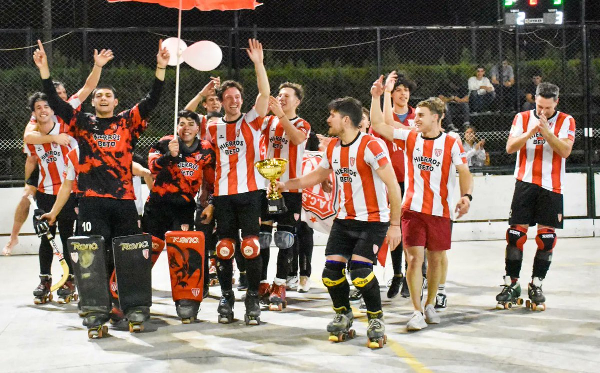 ¡ 𝗖 𝗔 𝗠 𝗣 𝗘 𝗢 𝗡 𝗘 𝗦 ! 🏆🏒🤩

Después de 33 años, San Martín vuelve a ser el campeón de Mendoza en la categoría Senior de #HockeyPatin.

#VamosChacarero 🇦🇹