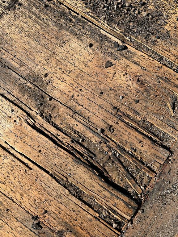 RickCourvilleNM's tweet image. Casa Alvarado Apartments 

Three layers of old roofing. Old decking so thin &amp;amp; water damaged that the guys were having to be very careful not to step through it. New OSB sheathing going in and the foam taper system is next!

#roofers #roofproblems #flatroofs #roofing experts