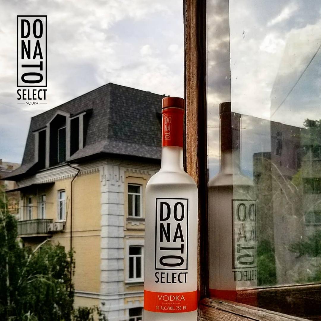 donatoselect's tweet photo. 📌Introducing Donato Select Vodka, the world's first gourmet vodka made from true winter grains.

🍷It is also differentiated from the cheap corn-based vodkas produced in the United States.

#DonatoSelect #VodkaCocktails #liquor #VodkaLovers #cocktails #HighQuality #QualityGrains https://t.co/CQbC6Jso98