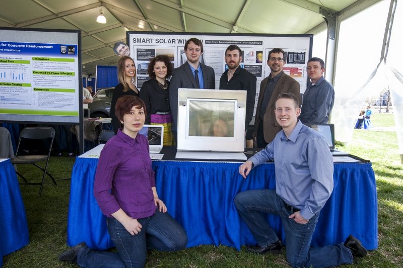 EPARegion10's tweet photo. EPA's People, Planet and Prosperity (P3) college student design competition is now open! Join a webinar tomorrow, Oct. 25 at 11am Pacific to learn about the program and how to apply for up to $75k in #EPAp3 funding: https://t.co/6MhAJyUH07 https://t.co/6y0ZSrWMog