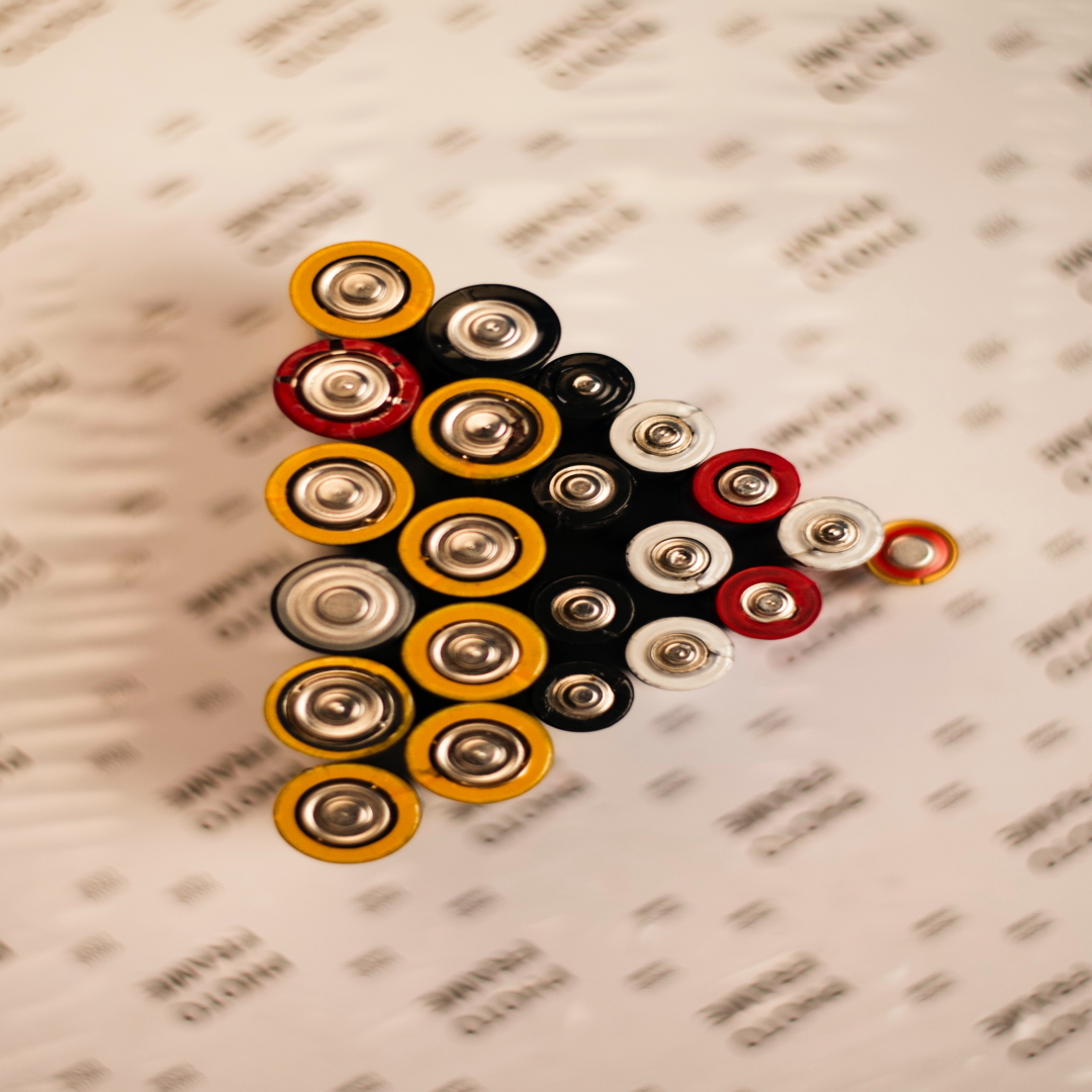 Harrisfcs's tweet photo. Could batteries that are resistant to extreme heat and cold be coming soon?

#HeatResistantBattery #BetterBatteries
https://t.co/r4fXec5K2l https://t.co/BDfajjVycl