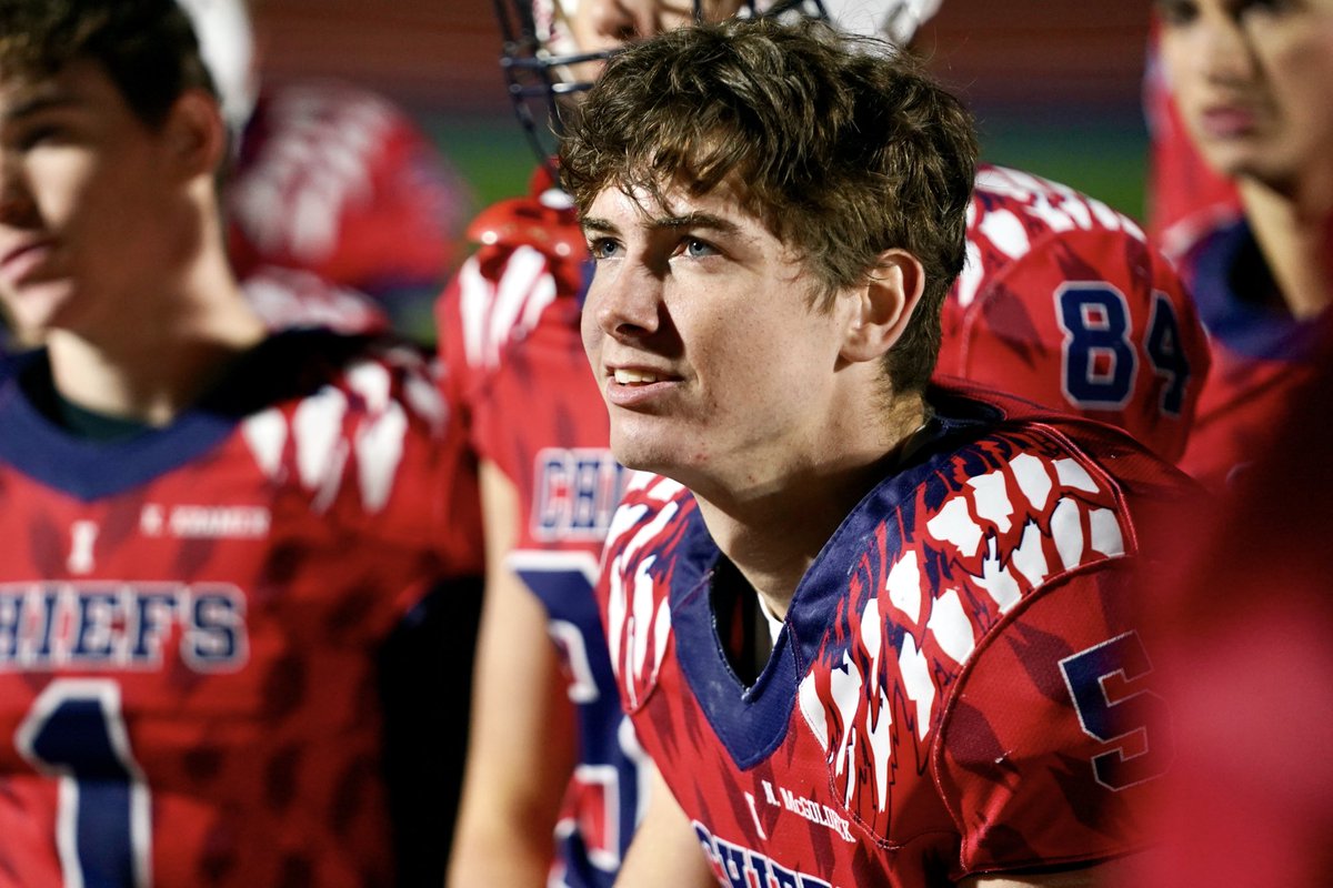 Congratulations <a href="/McgoldrickNate/">Nate McGoldrick</a>  on breaking his career record on receptions and receiving yards @IHS_ChiefsFB  <a href="/WNYAthletics/">WNY Athletics</a>  <a href="/IroquoisAthlet1/">Iroquois Athletics</a> ❤️🏈