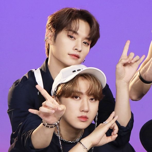 changbinsta's tweet photo. happy leeknow day <3

#HappyLeeKnowDay
#리노야_생일선물은_평생보자
#DancingGodLeeKnowDay https://t.co/GGMhgIGKDh