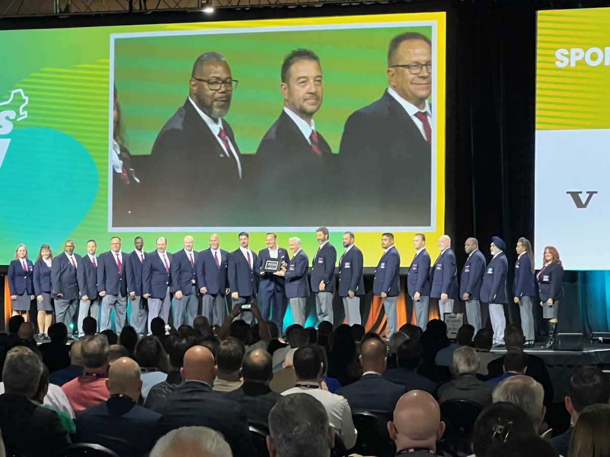 PSP_help's tweet photo. Congratulations to America's Road Team! #ATAmce22 #TruckDriver #keepamericamoving https://t.co/ofgDEyrv2I