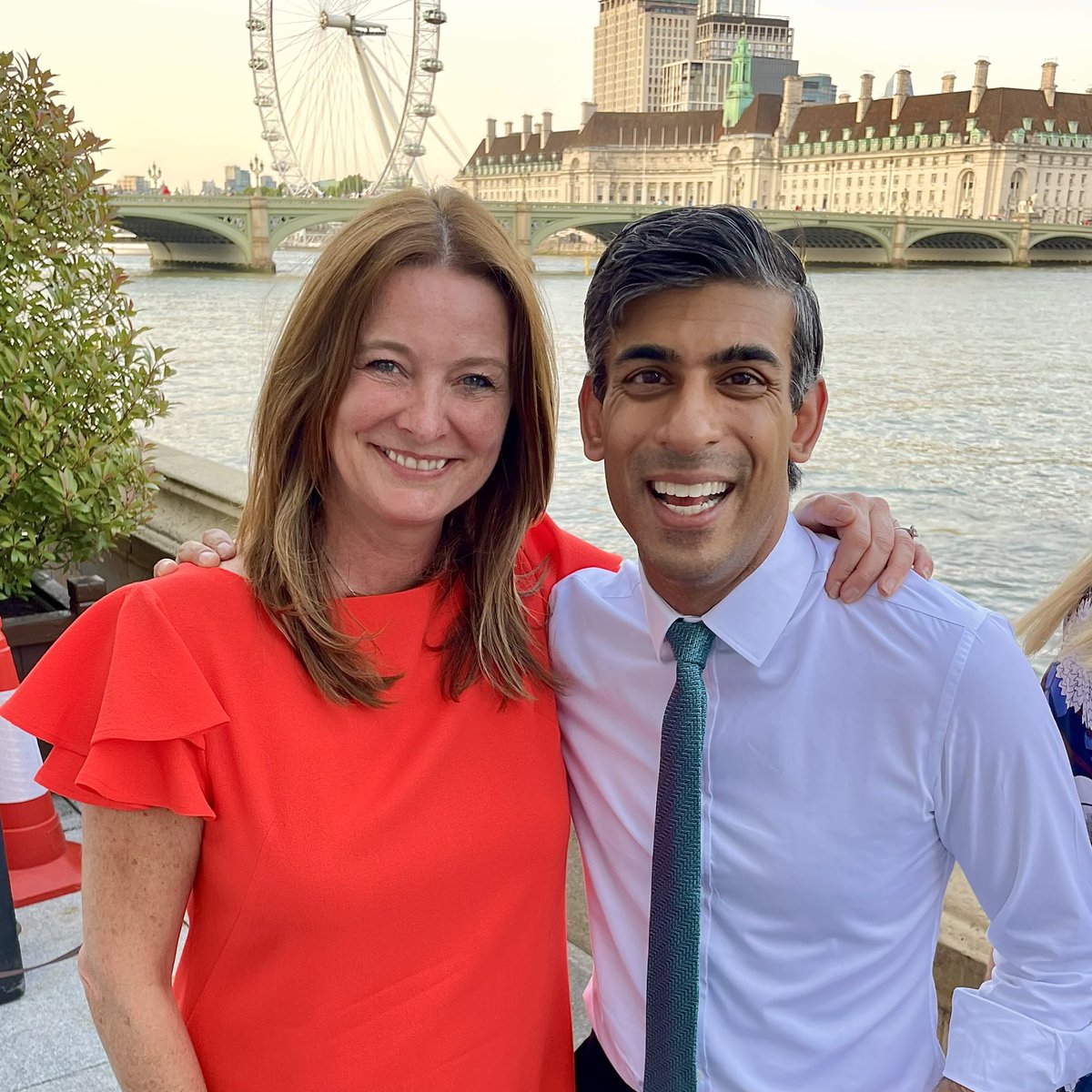 I am delighted that my friend and colleague @RishiSunak is the new leader of the @Conservatives and soon to be confirmed Prime Minister. 👏👏👏