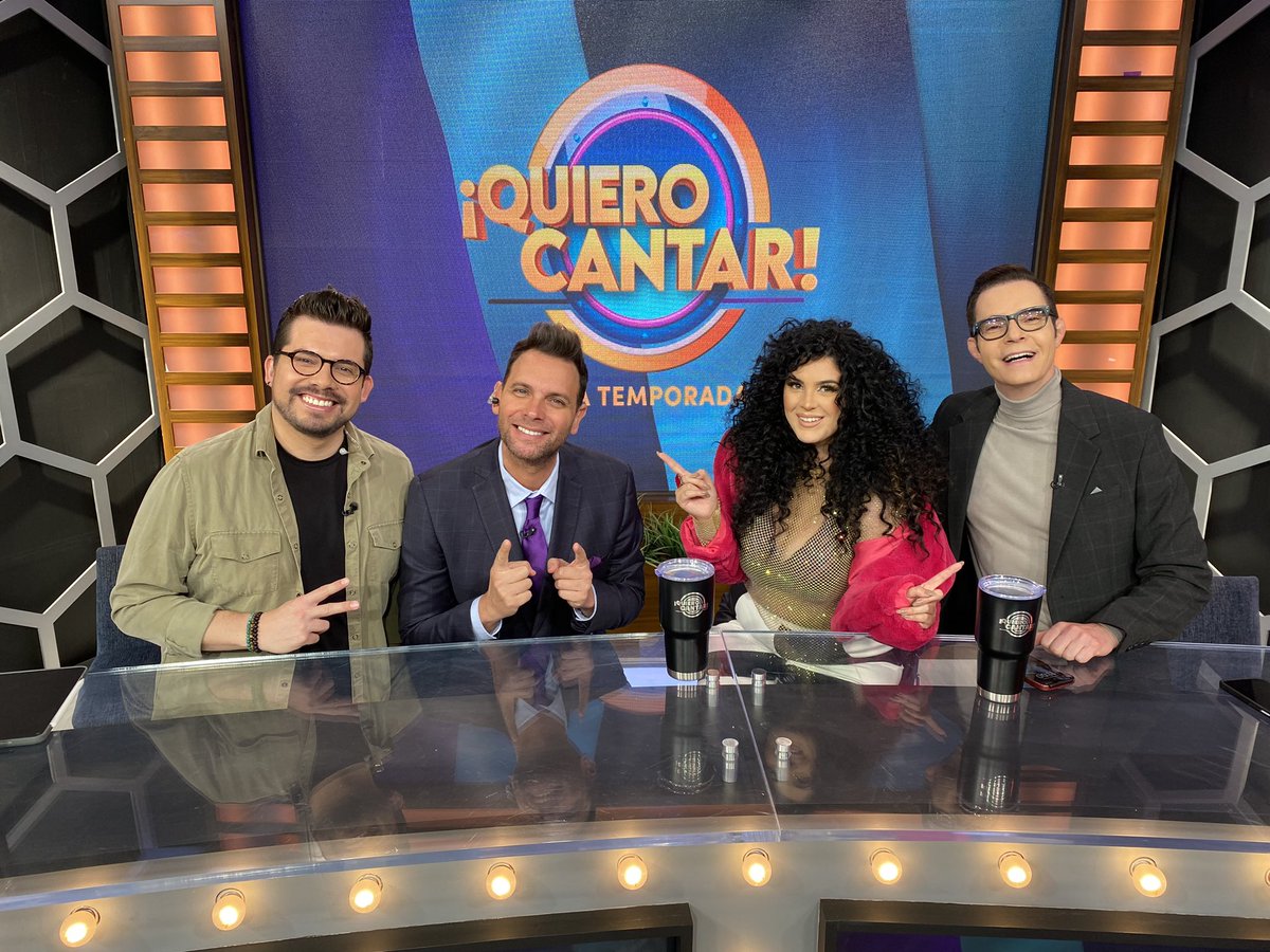 ¡Este lunes, nuestro panel de jueces estará conformado por <a href="/ZelmaCh/">curvyzelma</a>, <a href="/patoborghetti/">Patricio Borghetti</a>, <a href="/Horacitu/">Horacio Villalobos</a> y @jorgeromano! 🙌🏻🎉💃🏻🎤🕺🏻📺 #EsteLunesQuieroCantar