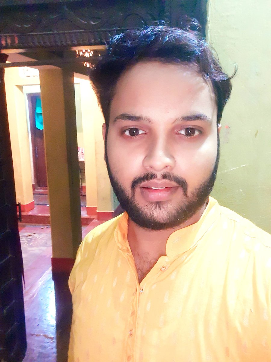 AbhayVarn's tweet photo. Happy and Wealthy Diwali 😊
#LoveAV https://t.co/w1y8OwIieV