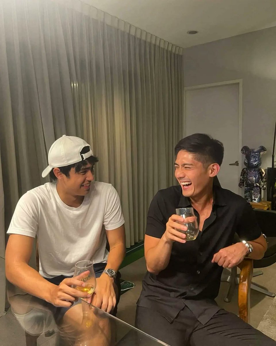 robertmarion's tweet photo. Ang totoong INCONVENIENT LOVE. ❤️

Bago ang #DonBelle, may #DonBi. 😅 Seriously, nice to have this catch up with you and talk about life, love, and everything in between. 👍🏻 https://t.co/uSiqIzA0LB