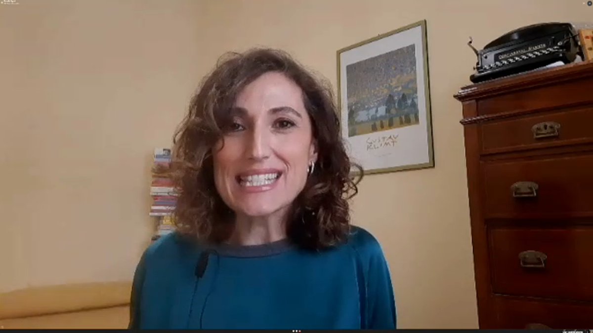 #28ottobre 12.20 L'#OraSolare  puntata dedicata ad #ElenaFabrizi, per tutti #SoraLella.
In studio con Paola Saluzzi i ricordi dei nipoti Renato e Simone Trabalza, la giornalista <a href="/Frbarberini/">Francesca Romana Barberini</a> e <a href="/OrnellaSgroi/">Ornella Sgroi</a>, critico cinematografico.  

<a href="/TV2000it/">Tv2000.it</a> 
canale 28 digitale, 157 di Sky