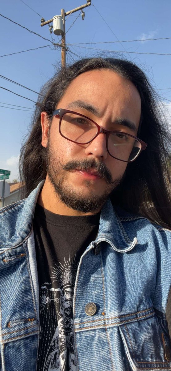 DownAboutLife's tweet photo. Been a while since I’ve posted but this was the day I went to see slipknot 🤘🏻 https://t.co/iYXrFZcd0r