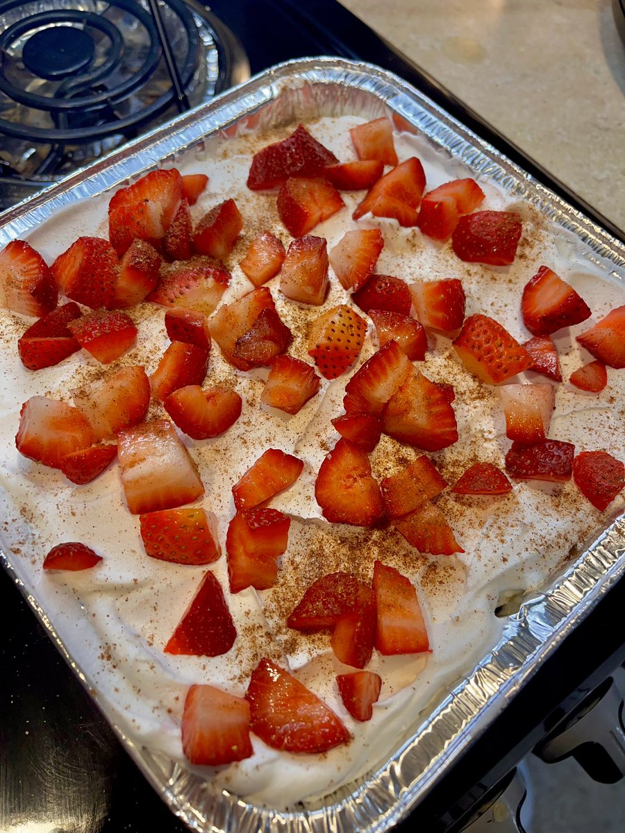 StacyKowalski15's tweet image. Tres Leches 💋🤍
-
-
-
#tres #lechee #coolwhip #strawberry #sweettooth #sweets #sweet #fypシ #FoodieBeauty #Food #foodphotography #SmallBusinesses #smallbusinessowners #Cleveland #dayton #CSU23 #CSU24 #CSU25 #CSU26