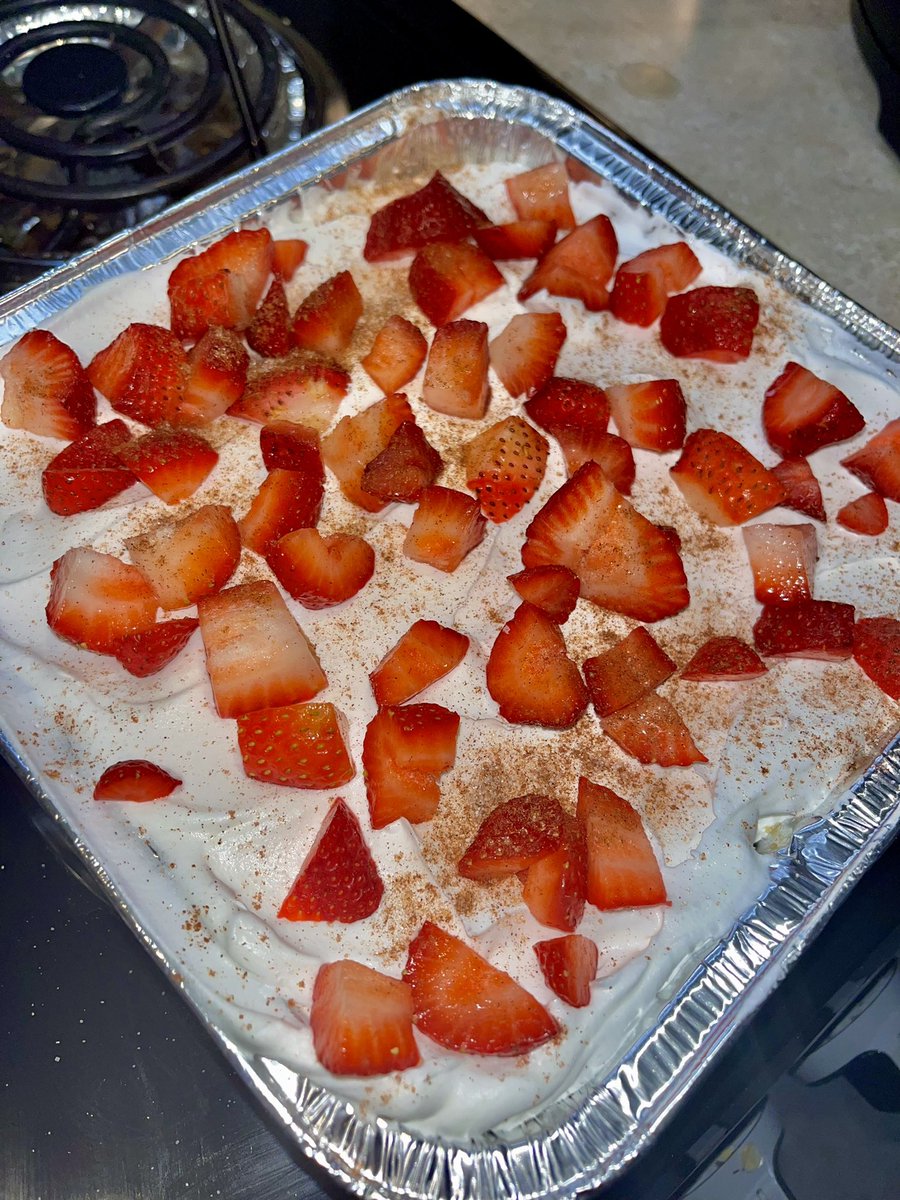 StacyKowalski15's tweet image. Tres Leches 💋🤍
-
-
-
#tres #lechee #coolwhip #strawberry #sweettooth #sweets #sweet #fypシ #FoodieBeauty #Food #foodphotography #SmallBusinesses #smallbusinessowners #Cleveland #dayton #CSU23 #CSU24 #CSU25 #CSU26