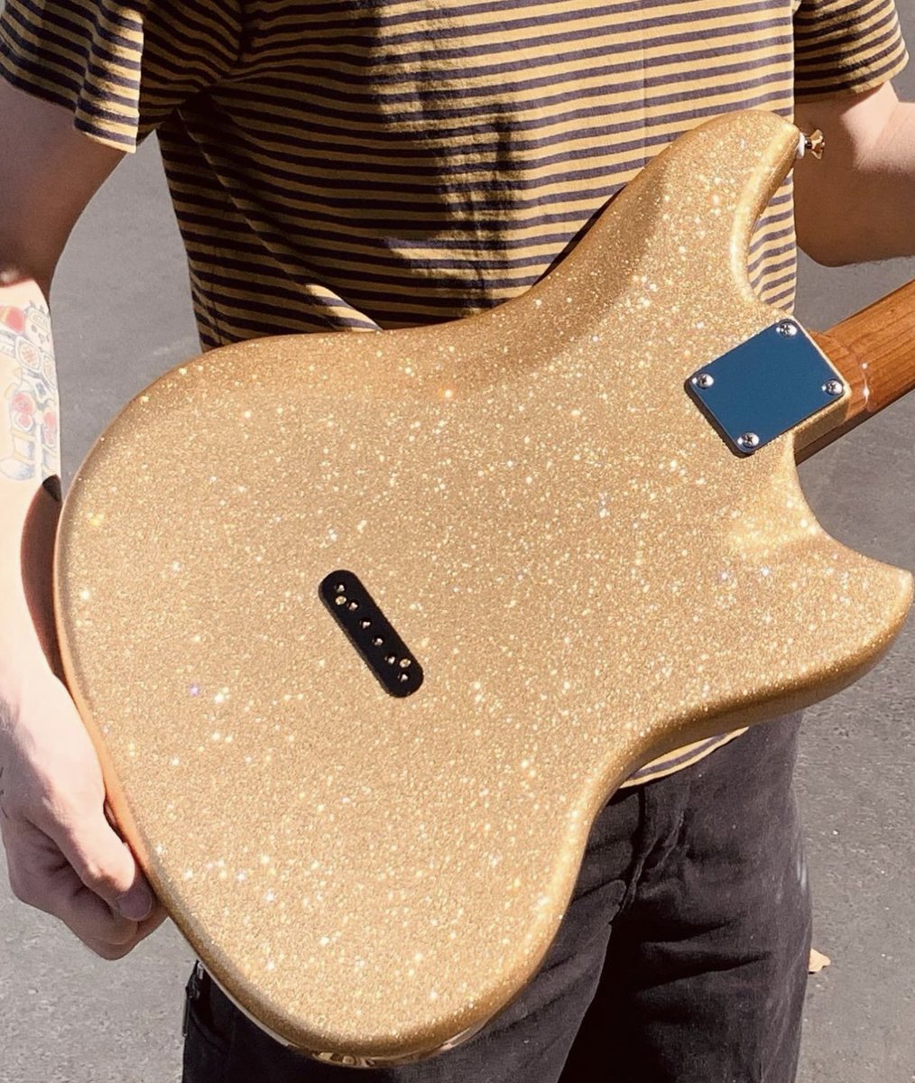 This one is for the lefties! 💁‍♂️ @kauerguitars first lefty Electroliner in Sahara Gold flake with @BillyFGibbons Red Devil pickups! We now accept PayPal and offer financing through Klarna. Get your Billy Gibbons Red Devil pickups today: bit.ly/3CMMTKX #SeymourDuncan