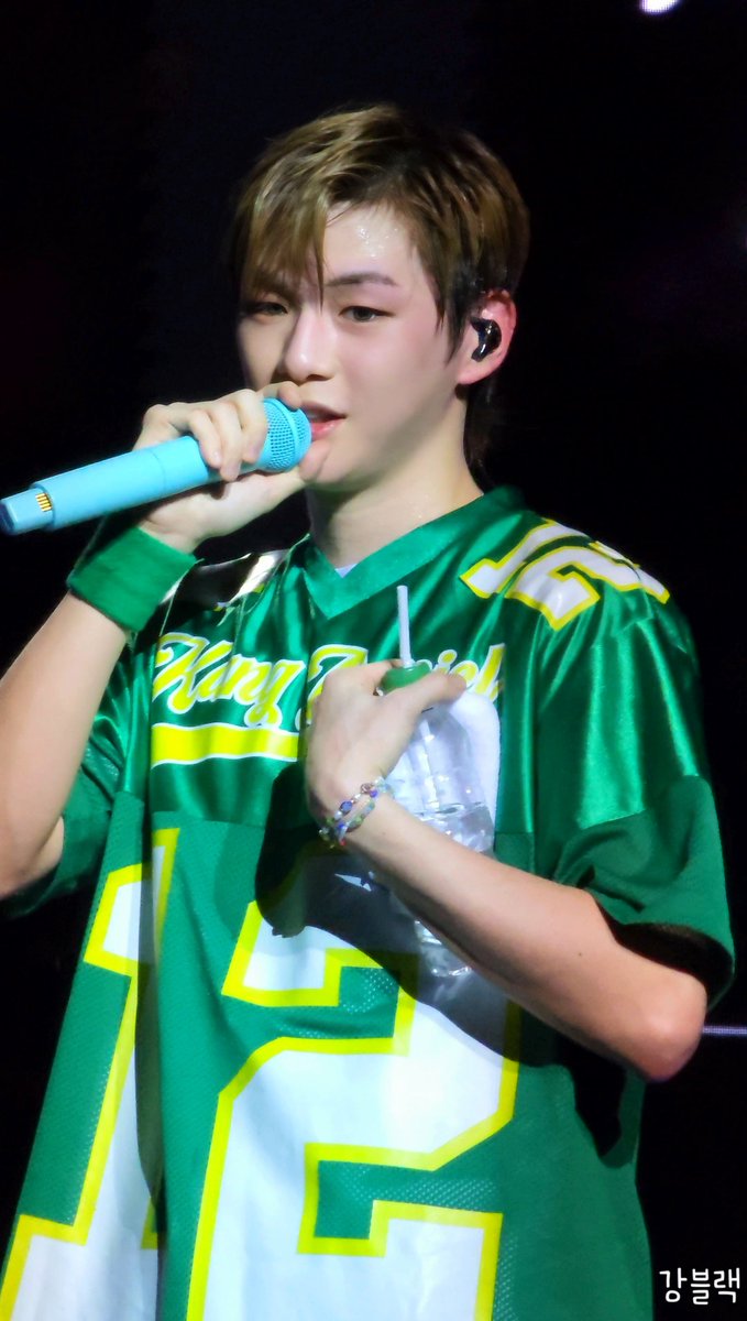 choihoipoi's tweet photo. #MAMAVOTE #KANGDANIEL https://t.co/mugpwx050b