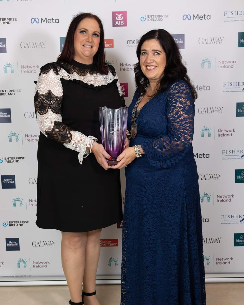 Network_Ireland's tweet photo. Siobhán Carroll, ACT for Meningitis  and Dr. Suzanne McClean, Rosabel's Rooms  -  The Trish Murphy Memorial Award Recipients 2022, for outstanding contribution 🎉⭐

📸: Clare Frances Photography 

#NetworkIreland #backedbyAIB https://t.co/UyJBLdTqMK