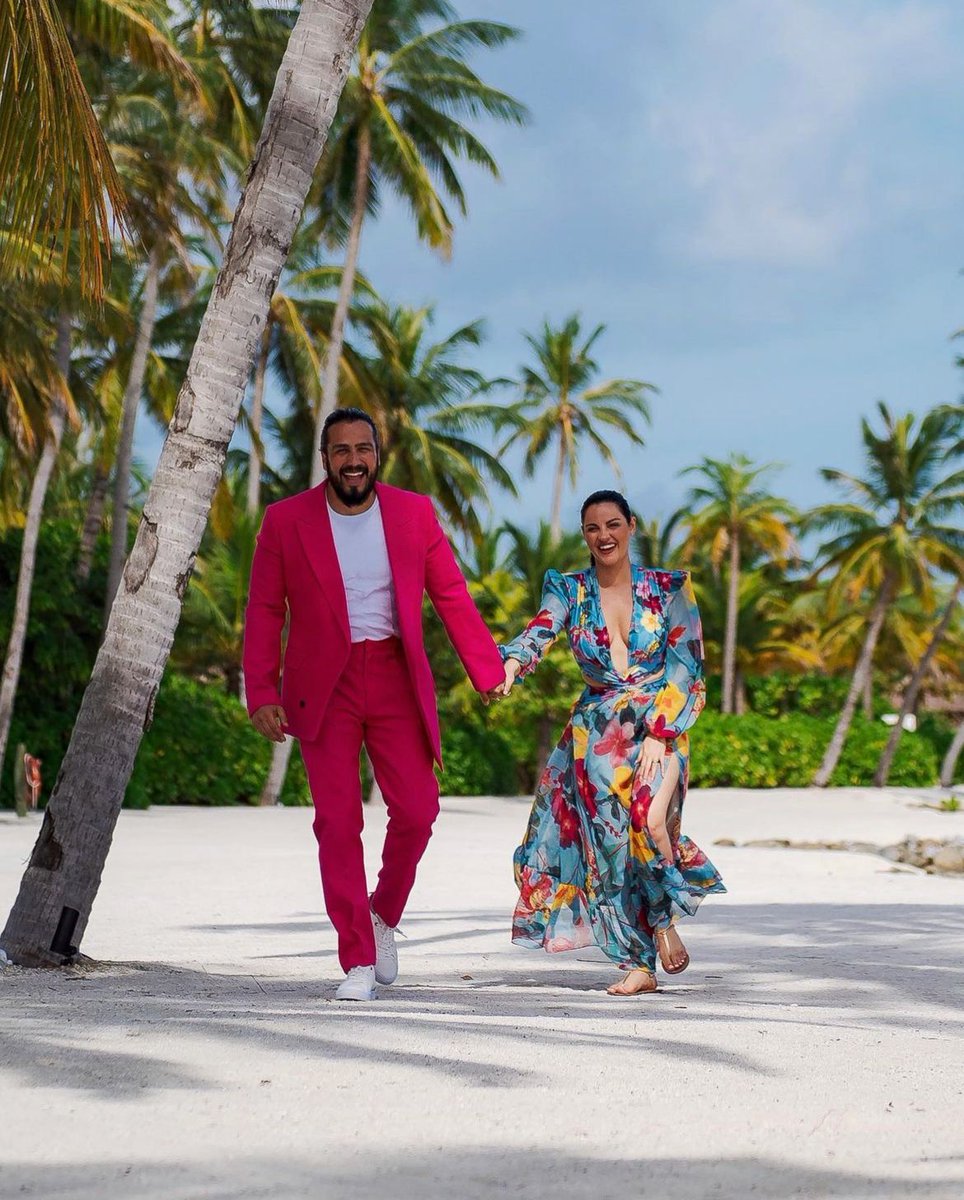 maiteperroni's tweet photo. Aquí vamos!!! La vida se cuenta mucho mejor a tu lado. Gracias por estos días tan felices juntos!!! #honeymoon #blessed https://t.co/OAqWqY4f86