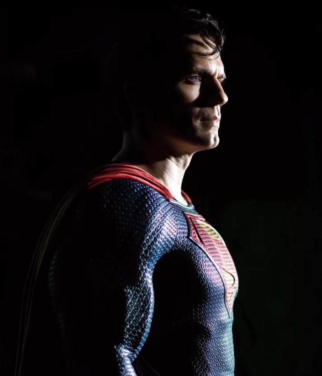 gaak_fr's tweet image. OFFICIEL : Henry Cavill annonce son retour dans le rôle de Clark Kent/Superman pour les films DC !