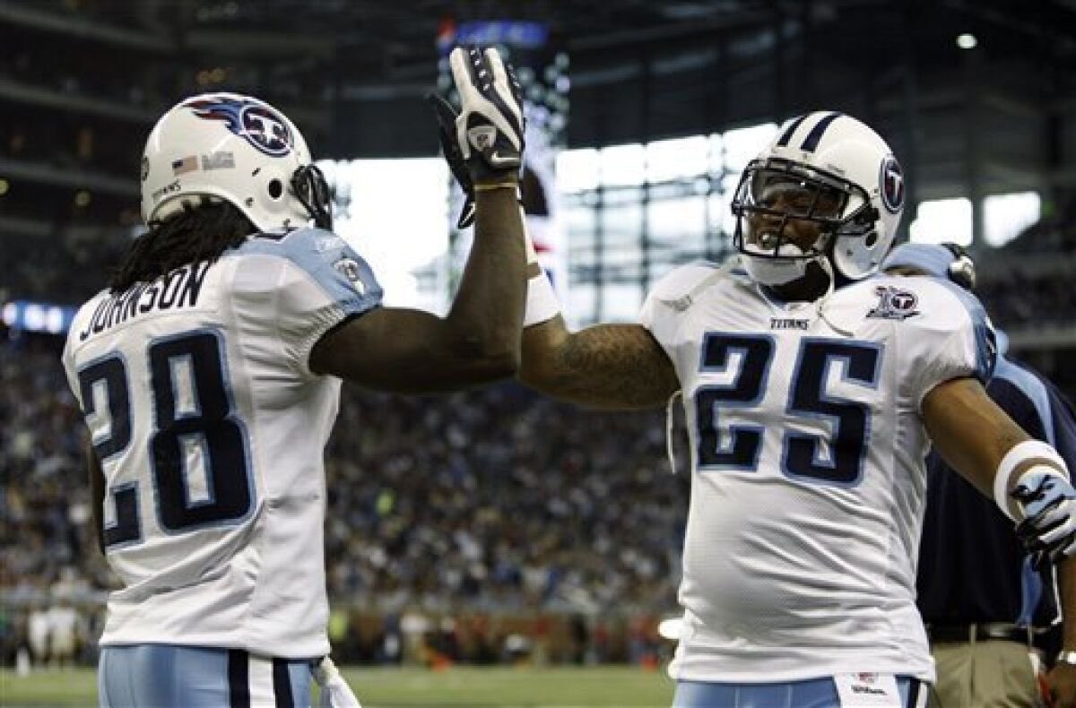We have the legendary Smash &amp; Dash duo on the pod today <a href="/ChrisJohnson28/">Chris Johnson</a> &amp; <a href="/thereal_lendale/">LenDale White</a>  

Drop some questions to ask ⬇️