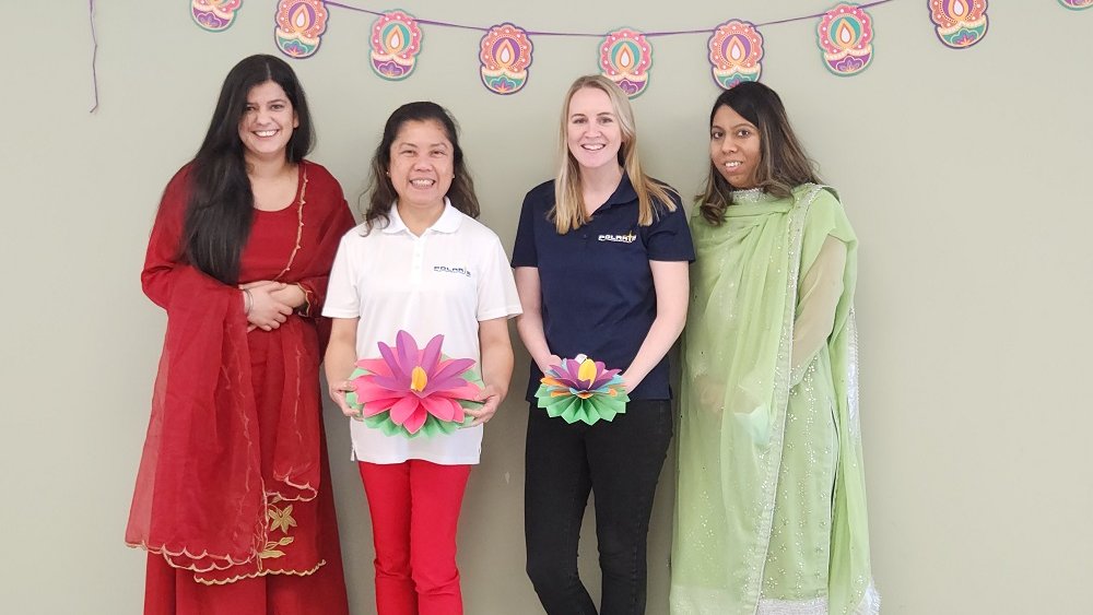 PolarisTrans's tweet photo. Wishing a happy Diwali to all who celebrate, including many members of our own Polaris family!
May the diya's light lead you onto the road of growth and prosperity.
#CrossBorderPros #HappyDiwali https://t.co/ClBgmK9Vmx