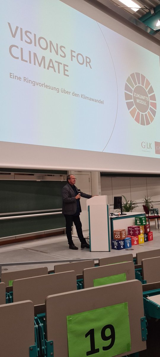 MartinWermuth's tweet photo. 3 LP here we come #Zukunftsmodul #UniMainz #VisionsforClimate https://t.co/Ov7aThP52q
