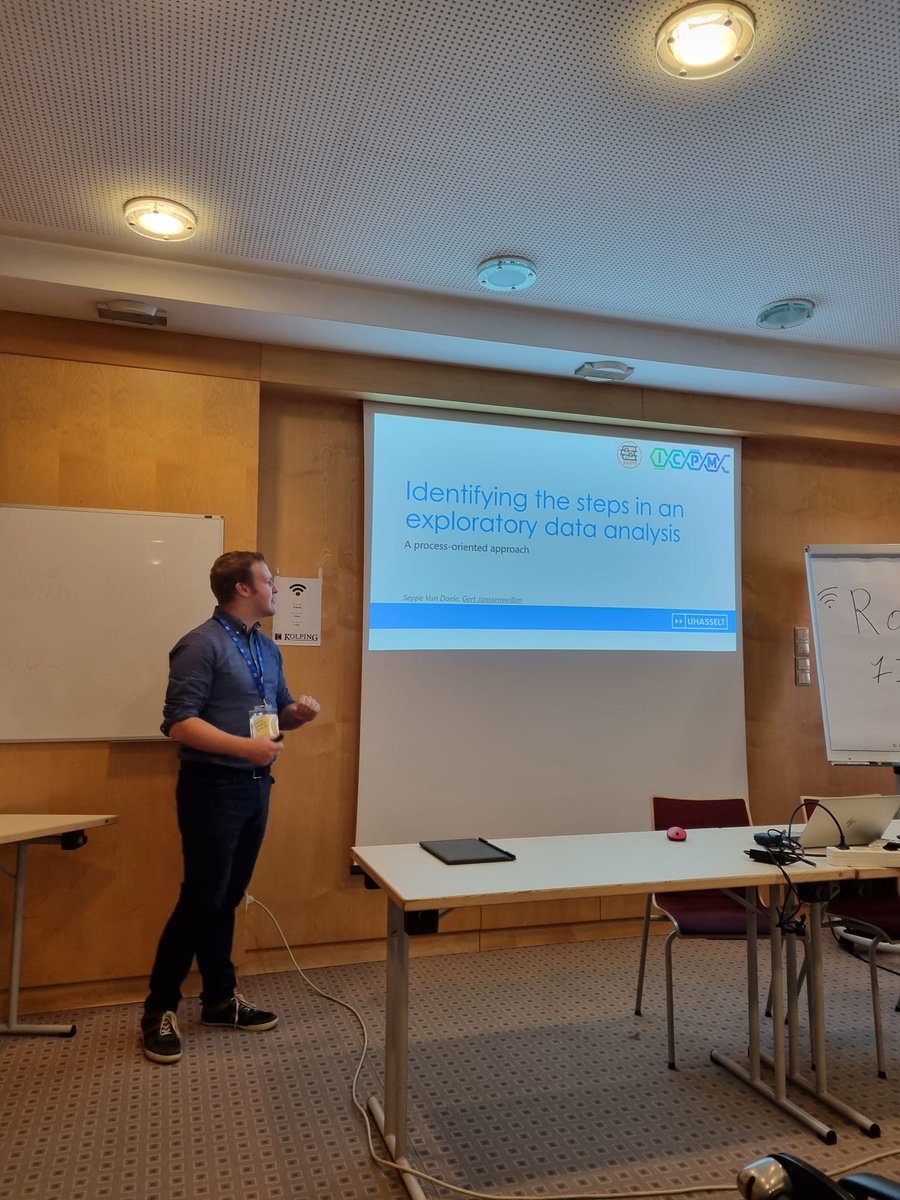 businf_uhasselt's tweet photo. .@GJanssenswillen presenting a paper at #EduPM analysing the exploratory data analysis process, based on the work done by our alumni Seppe Van Daele in his master thesis. @icpm_conf #processmining #LearningAnalytics https://t.co/Jxq3C74fQ3
