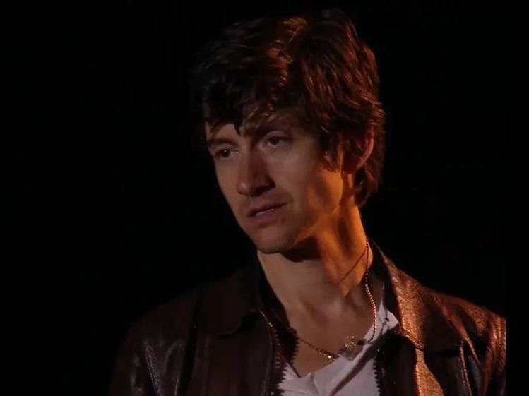 alexthourly's tweet photo. alex turner in ‘the car’ era, 2022. https://t.co/kFMQXnNVoZ