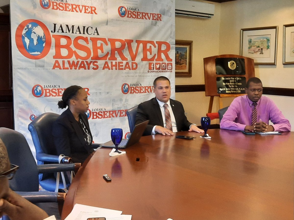 Minister <a href="/matthewsamuda/">Matthew Samuda</a> and members of the Climate Change Division discuss topics related to climate change and the upcoming #COP27 with editors and reporters at <a href="/JamaicaObserver/">Jamaica Observer</a> 

#JamaicaPreCOP
#ClimateAction