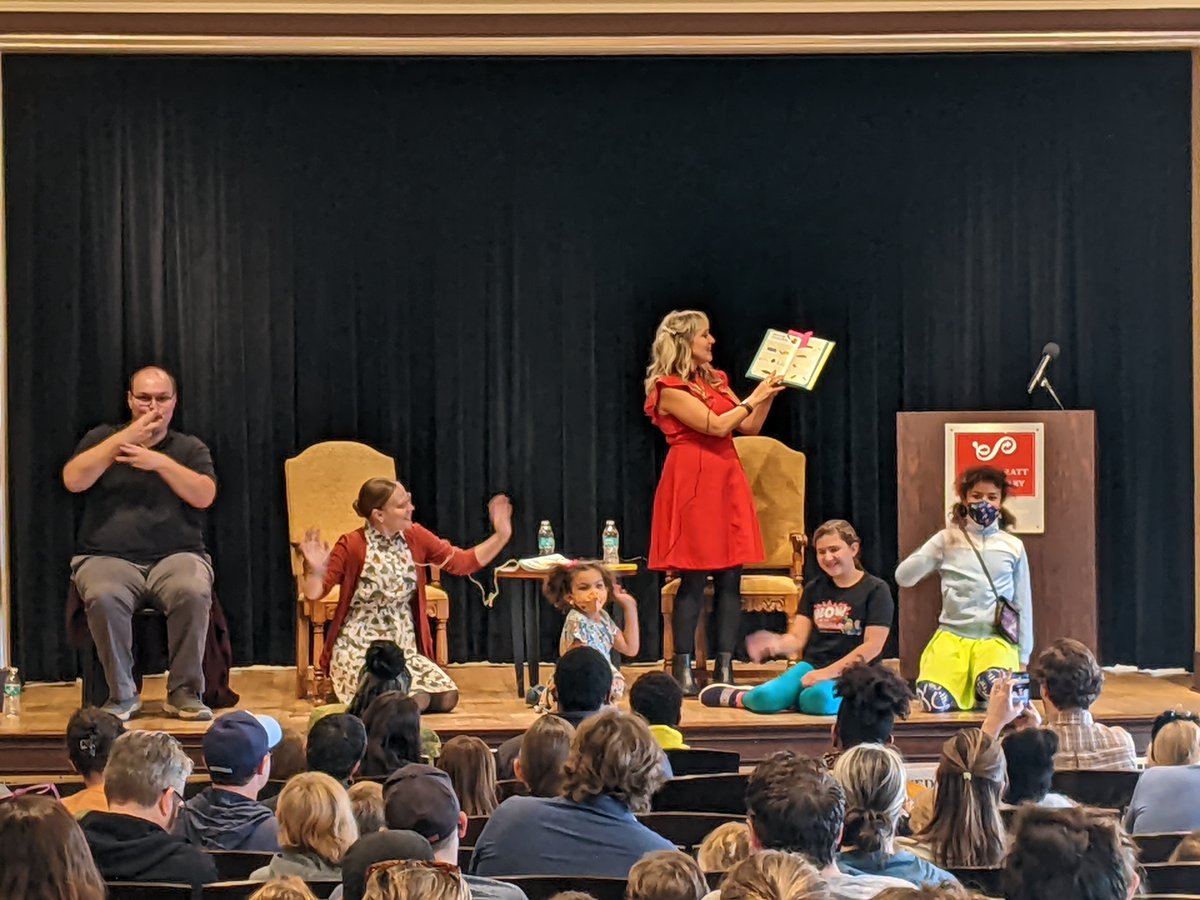 Pratt Library tweet media