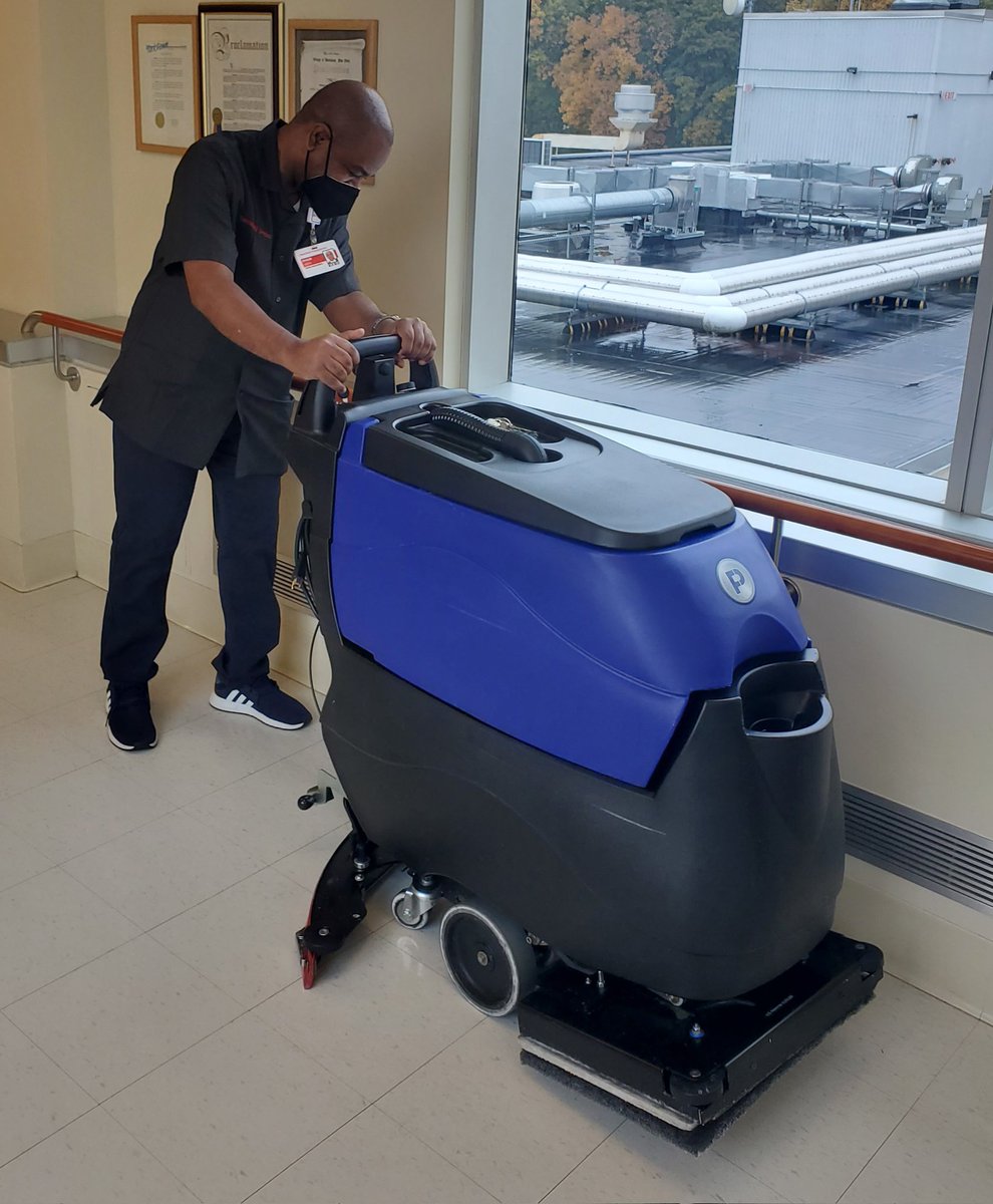 SedrickOConnor's tweet photo. Celebrating our amazing EVS team!!  Chief People Officer, Shaun, shows off his impressive floor care skills. @ElizabethBondi @AngelaGP_NY @JuanOriach_NYP @ManuelR_NYP @shaunesmithesq @NYPHVH @ChristineMHold1 @ChristineLamps https://t.co/TdHFynWMUT