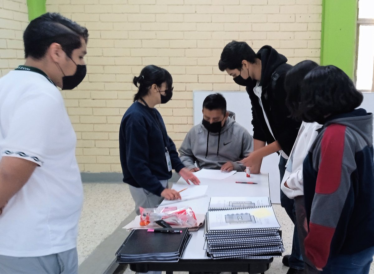 serajac's tweet photo. 🌞#FelizLunes | 5⃣7⃣ jóvenes del #Conalep242 Don Humberto Lobo Villarreal aprendieron técnicas de liderazgo en un taller del proyecto Conexión entre el Aula y el Trabajo, el cual implementamos gracias a @FrisaFundacion @IgualdadNL #Coppel @NMontePiedad

#PorLasJuventudes #CAT https://t.co/vO25WOZA4e